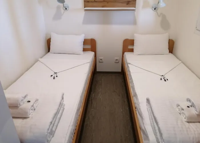 Cremona Mobile Blue Ferienhaus